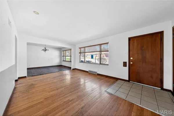 $124,900 | 1326 Northumberland Drive, St. Louis, MO 63137