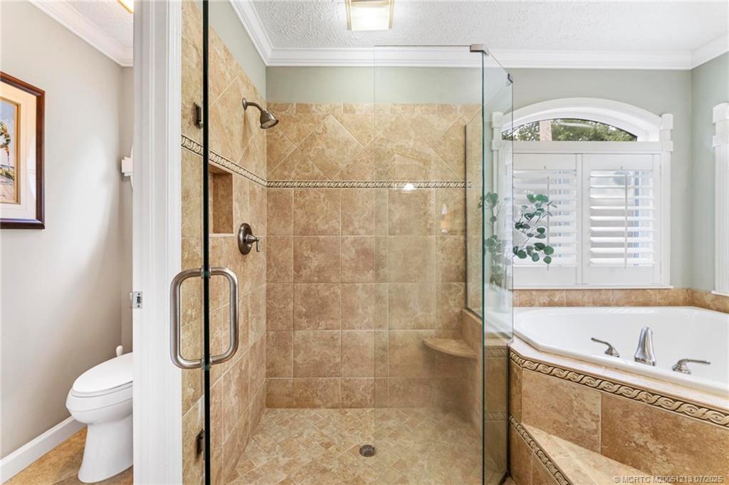 2087 Southwest Danforth Circle Palm City, FL 34990 - Photo 19 of 66 Primary En-Suite