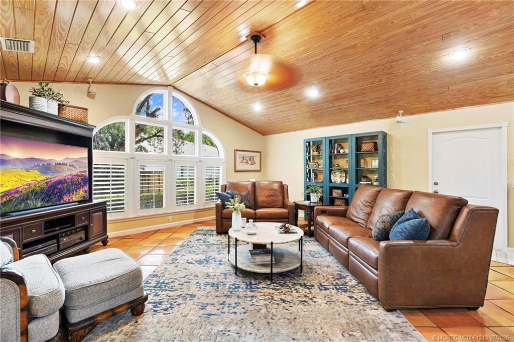 2087 Southwest Danforth Circle Palm City, FL 34990 - Photo 5 of 66 Family room