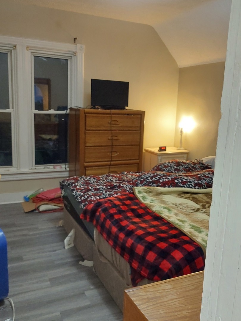 474 Addison Street Elgin, IL 60120 - Photo 5 of 18 Gallery Image 5