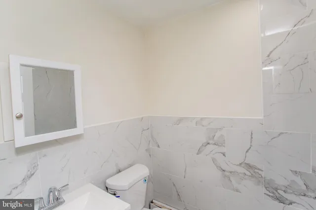 $1,820 | 857 Street Road, Southampton, PA 18966