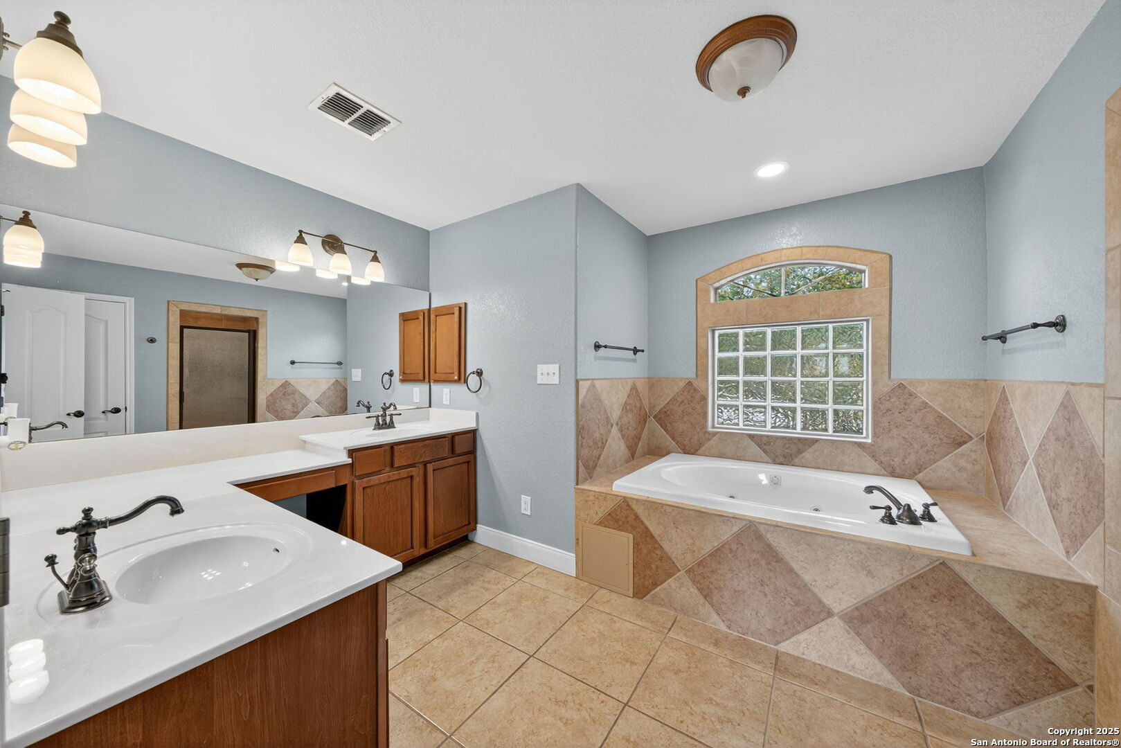 1126 Winding Creek Trail Spring Branch, TX 78070 - Photo 11 of 27