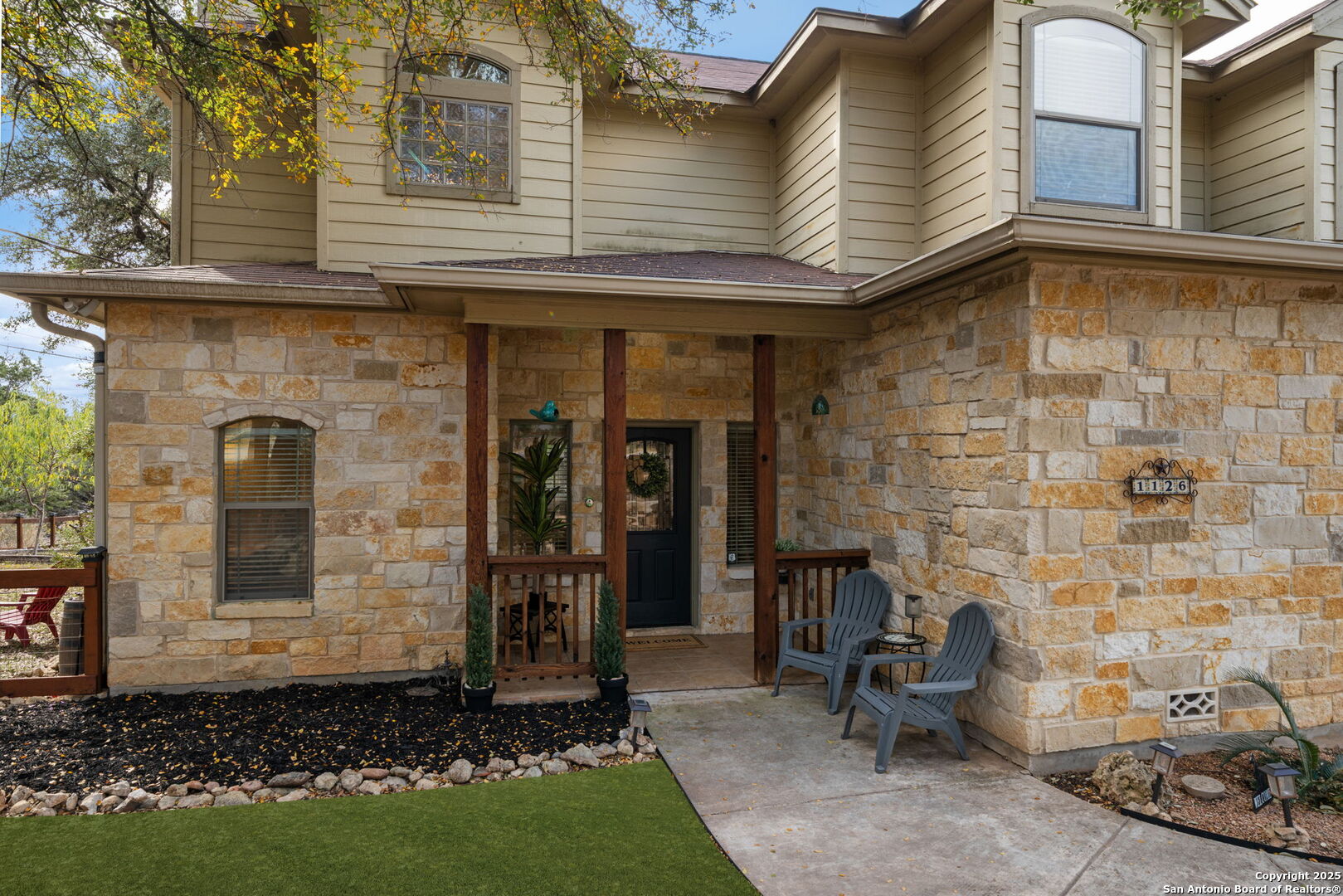 1126 Winding Creek Trail Spring Branch, TX 78070 - Photo 3 of 27