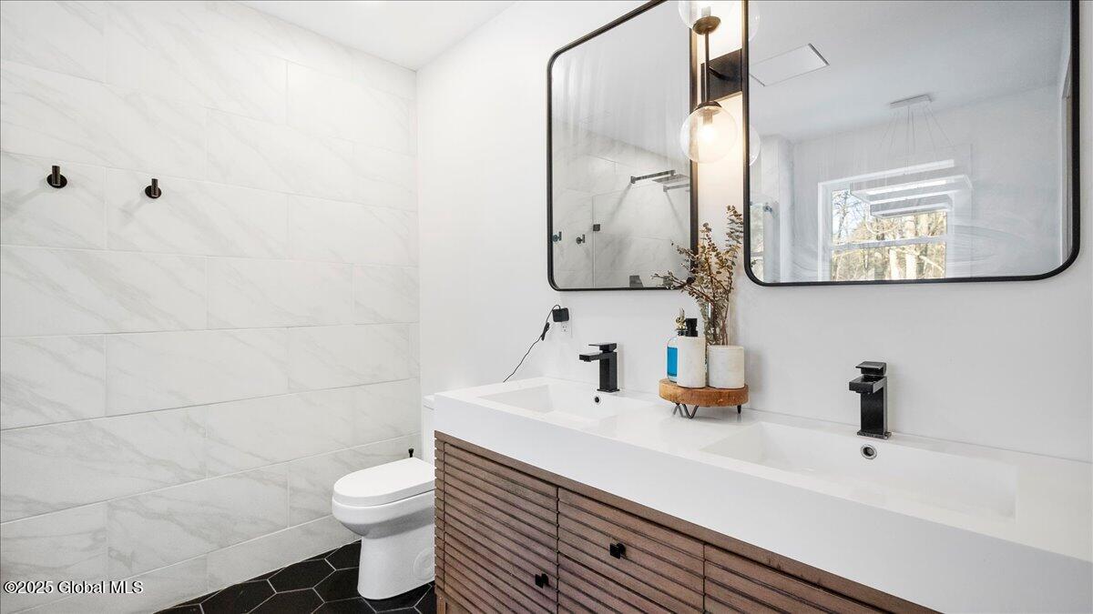 95 Meadowbrook Road Saratoga Springs, NY 12866 - Photo 21 of 22 31-P1150646