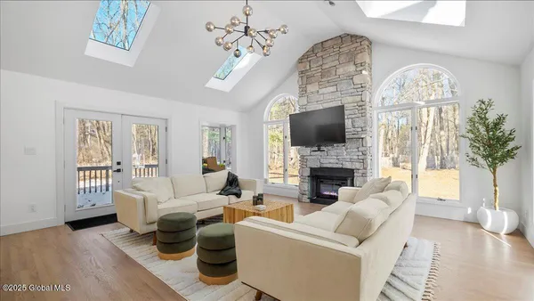 $25,500 | 95 Meadowbrook Road, Saratoga Springs, NY 12866