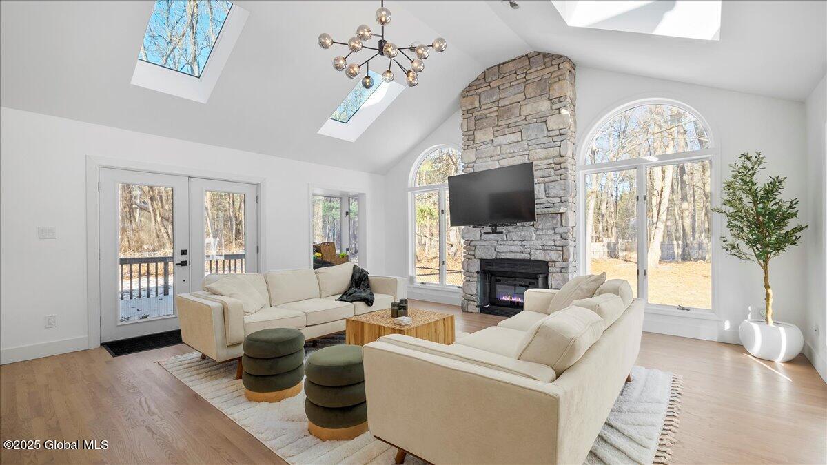 95 Meadowbrook Road Saratoga Springs, NY 12866 - Photo 4 of 22 20-P1150526