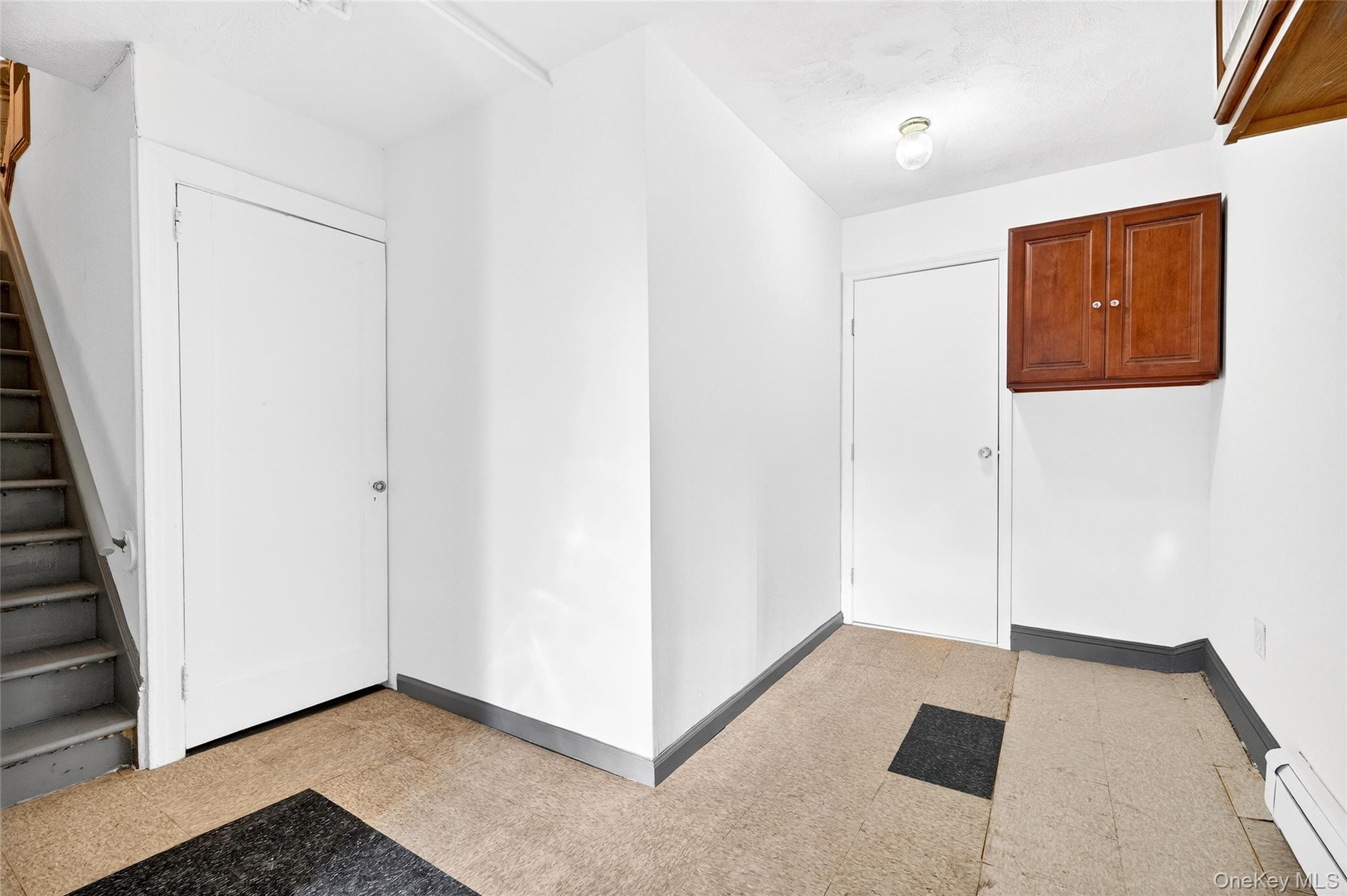 989 Sacket Avenue Bronx, NY 10462 - Photo 18 of 29 a view of a hallway with closet area