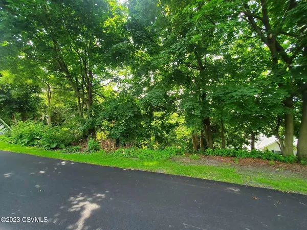 $15,900 | East Clermont Street, Marion Heights, PA 17832