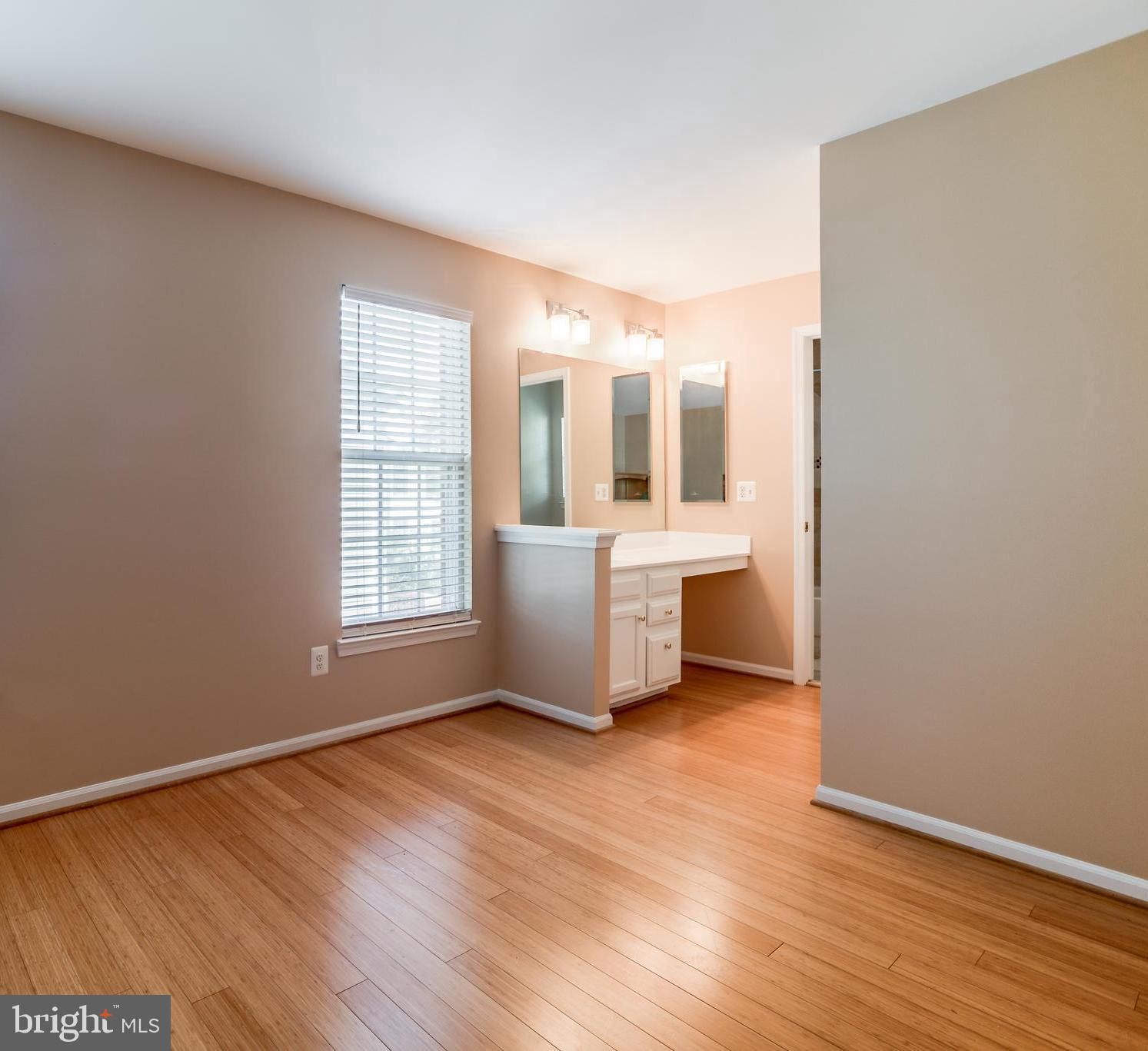 47764 Rafter Court Sterling, VA 20165 - Photo 28 of 44 Gallery Image 28