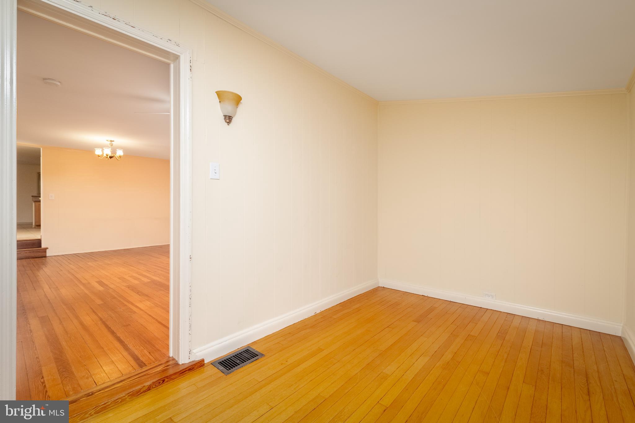 1805 Roland Avenue Towson, MD 21204 - Photo 12 of 46 Front Room from Front entrance