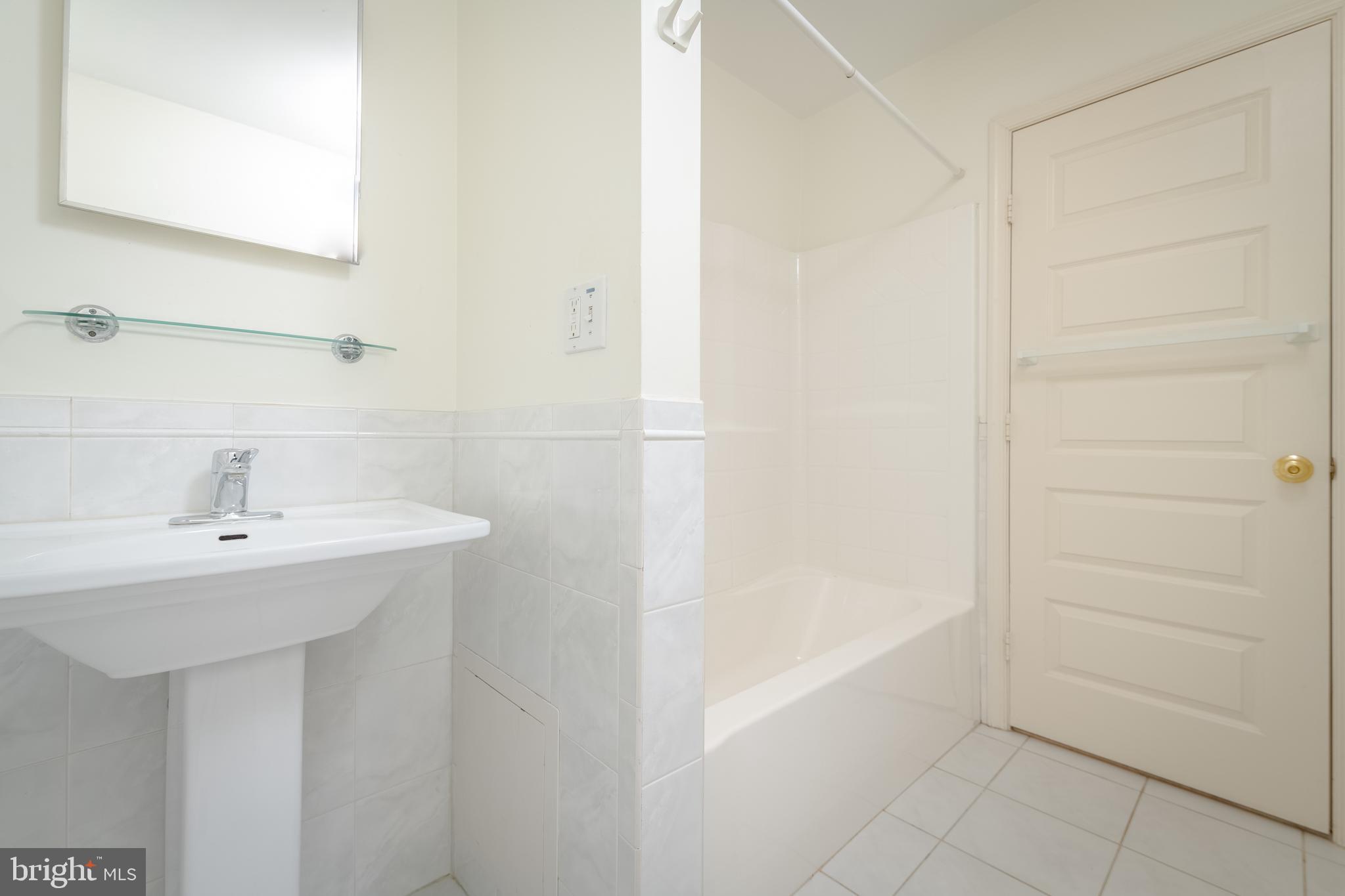 1805 Roland Avenue Towson, MD 21204 - Photo 26 of 46 Updated Full Bath
