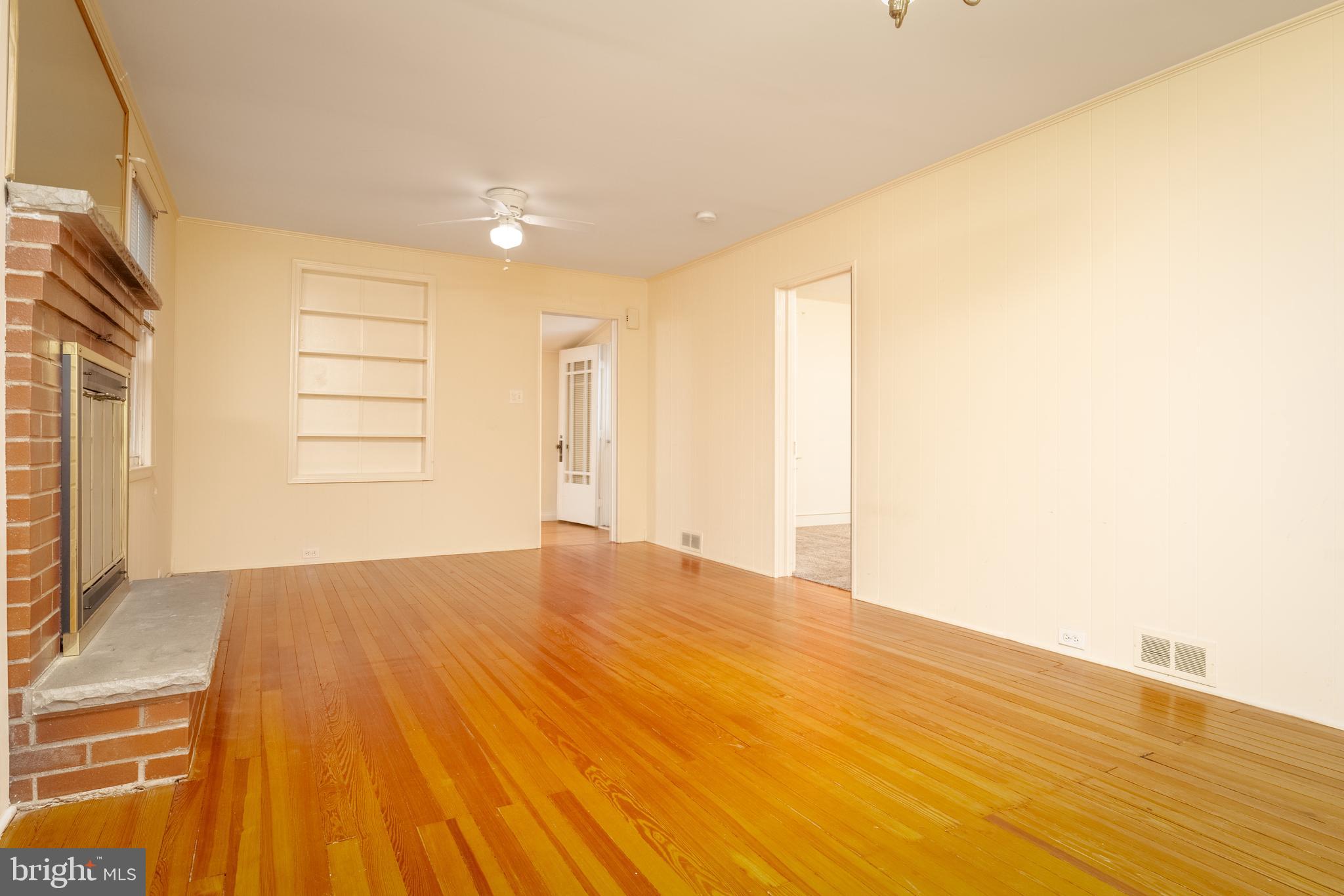 1805 Roland Avenue Towson, MD 21204 - Photo 8 of 46 Hardwood floors