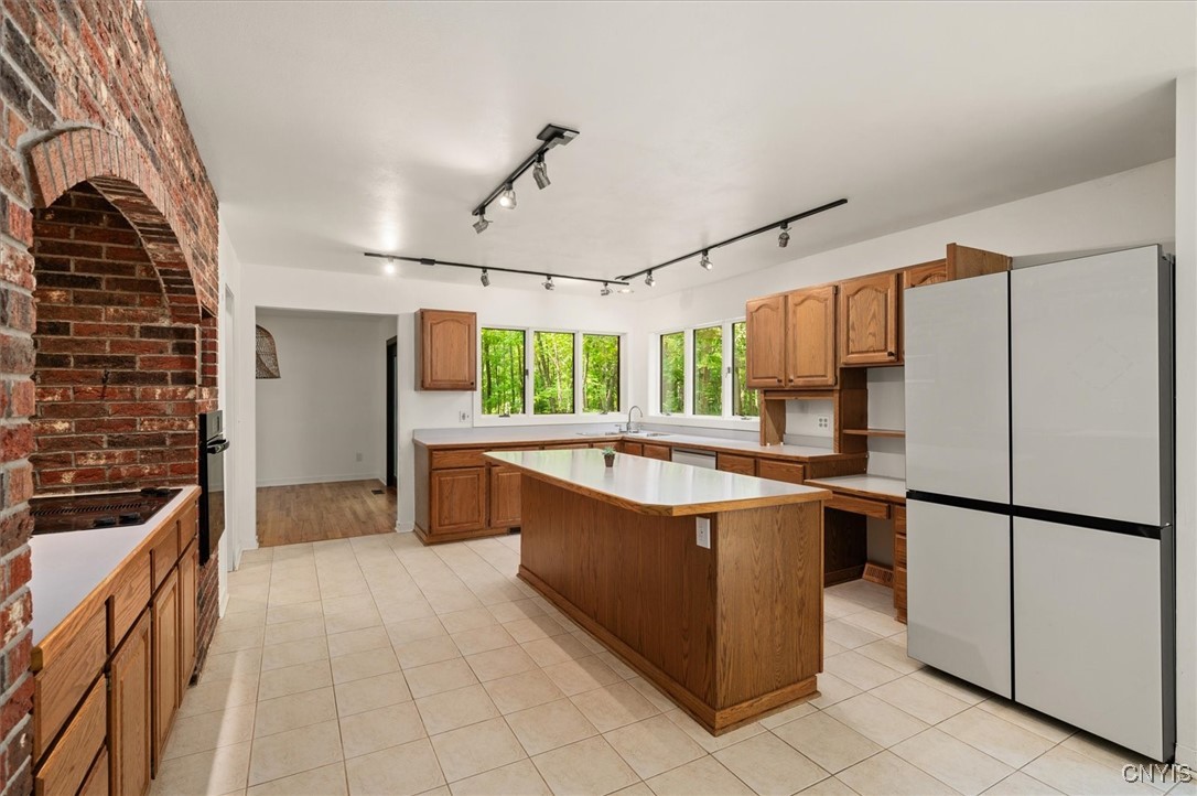 4308 Hepatica Hill Road Manlius, NY 13104 - Photo 10 of 46 Kitchen