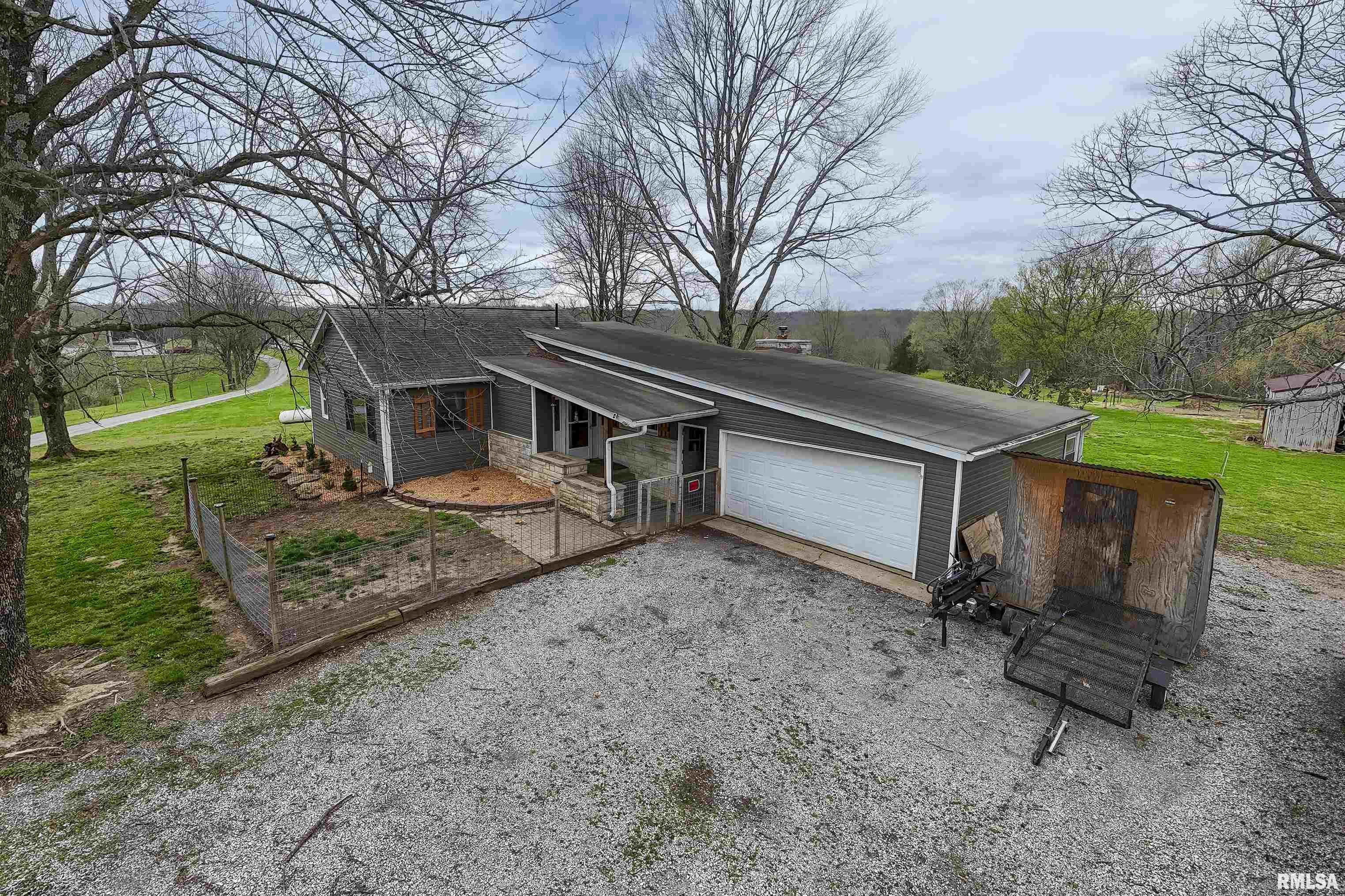 115 Wiley Road Murphysboro, IL 62966 - Photo 2 of 46