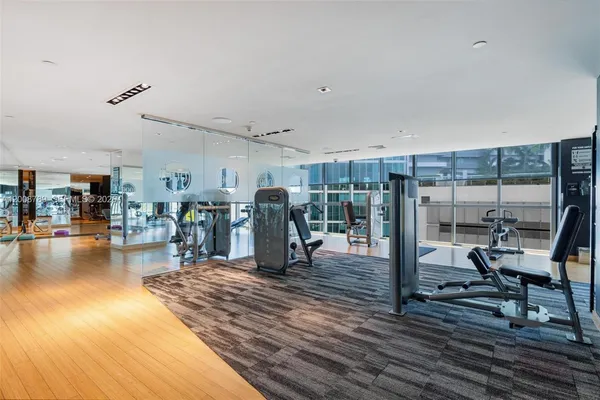 $6,000 | 900 Biscayne Boulevard, Unit 2208, Miami, FL 33132