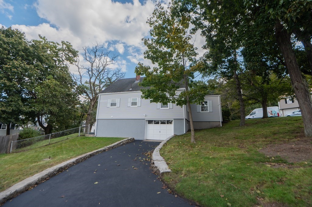 15 Alden Road Peabody, MA 01960 - Photo 2 of 24 Gallery Image 2