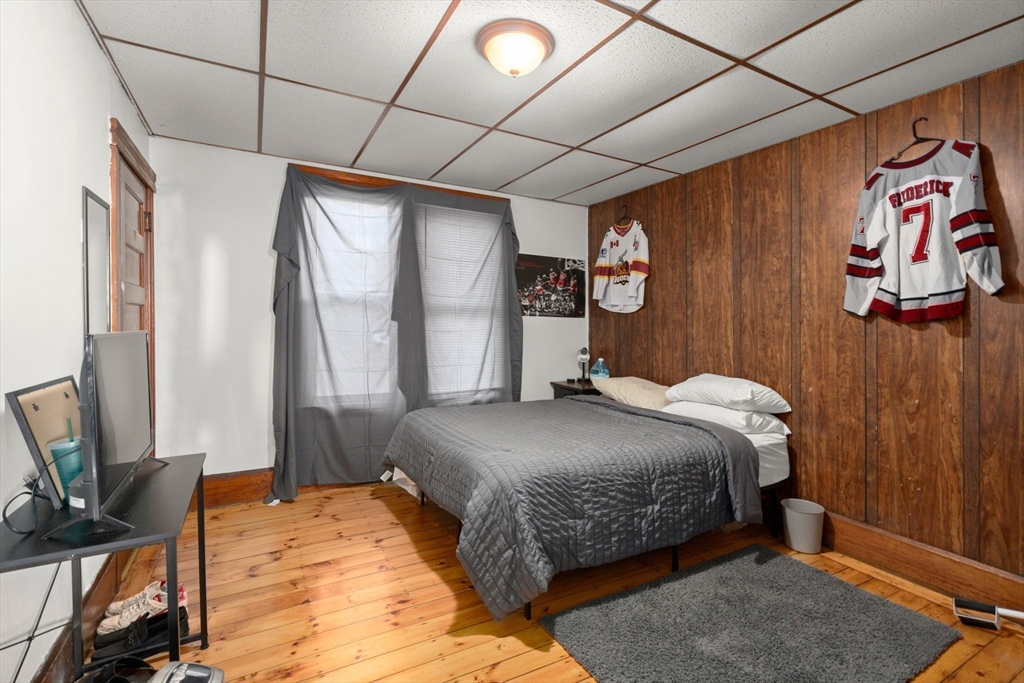 2 Montague Street Worcester, MA 01603 - Photo 12 of 15