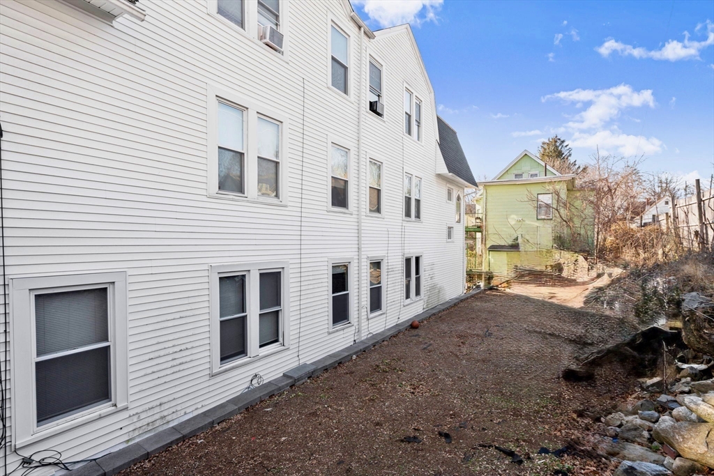 2 Montague Street Worcester, MA 01603 - Photo 14 of 15