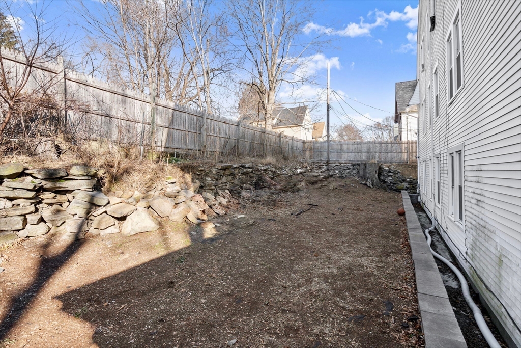 2 Montague Street Worcester, MA 01603 - Photo 15 of 15