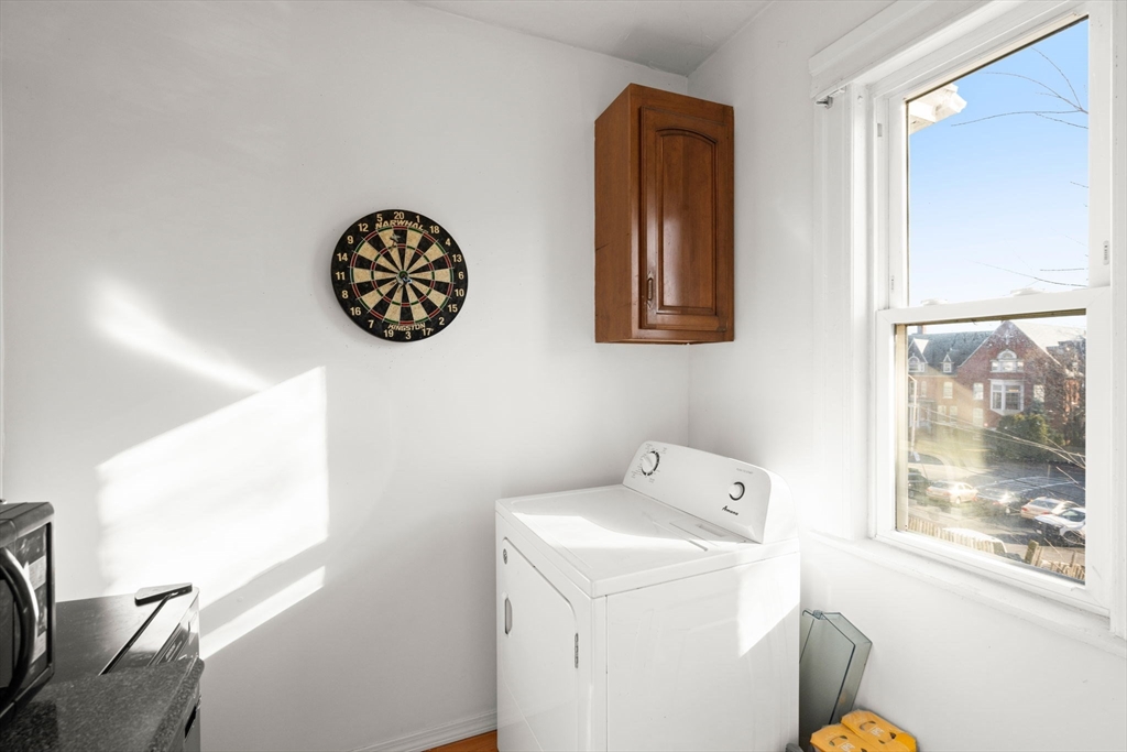 2 Montague Street Worcester, MA 01603 - Photo 5 of 15
