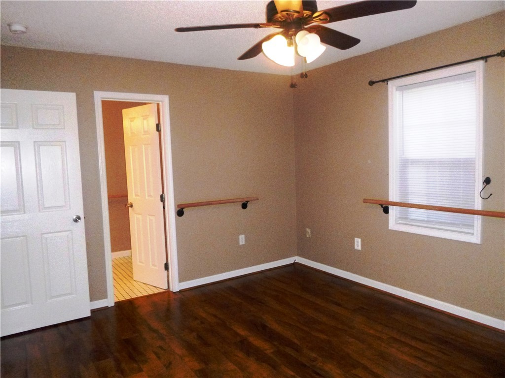 1101 Westgate Road Anderson, SC 29626 - Photo 19 of 39 Ceiling Fan in MBR