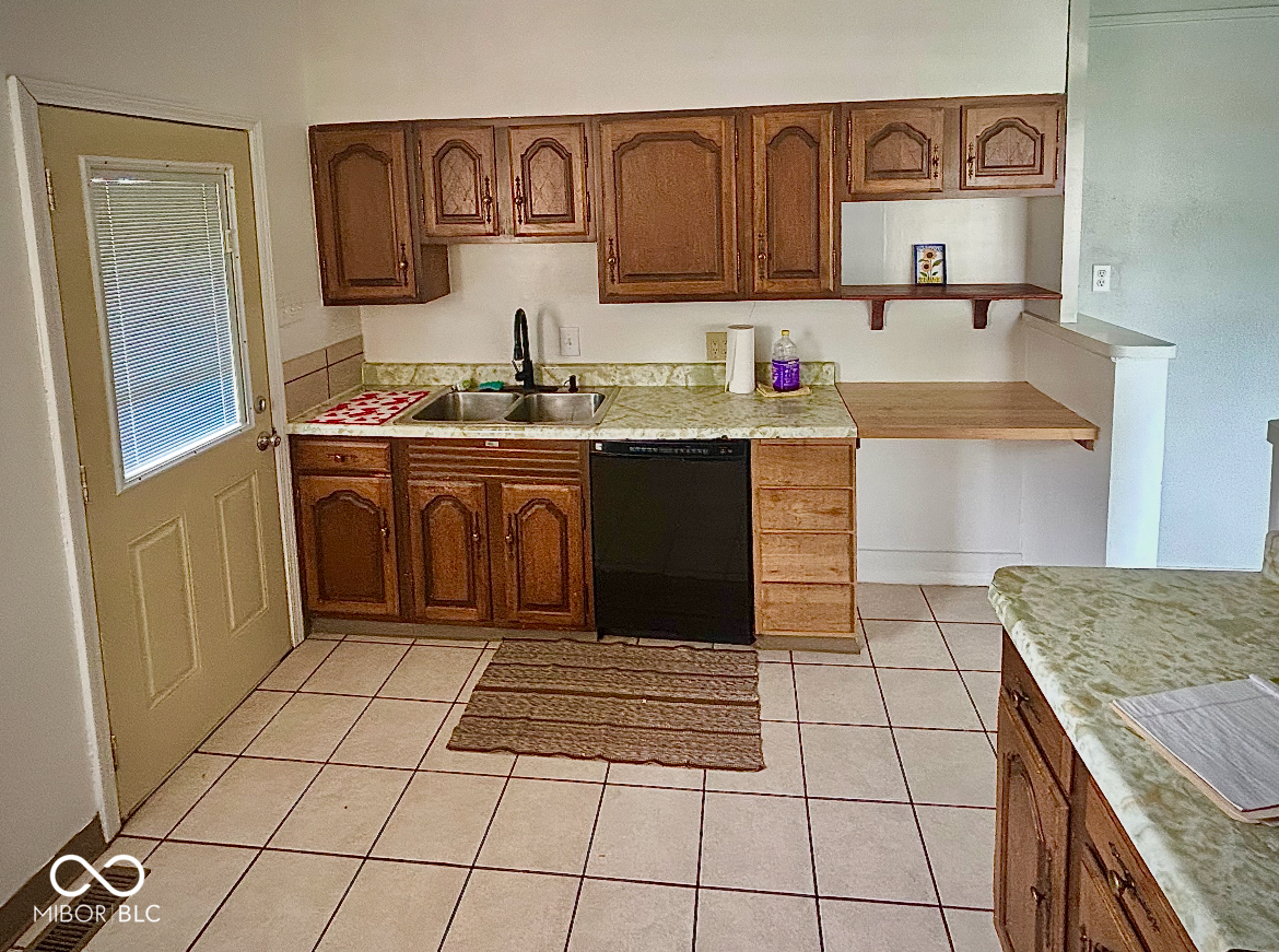 3161 Normandy Road Indianapolis, IN 46222 - Photo 5 of 14