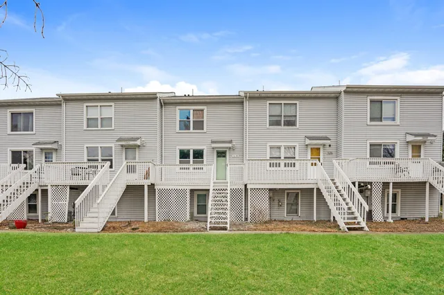 $240,000 | 1630 Merrimac Lane North, Plymouth, MN 55447