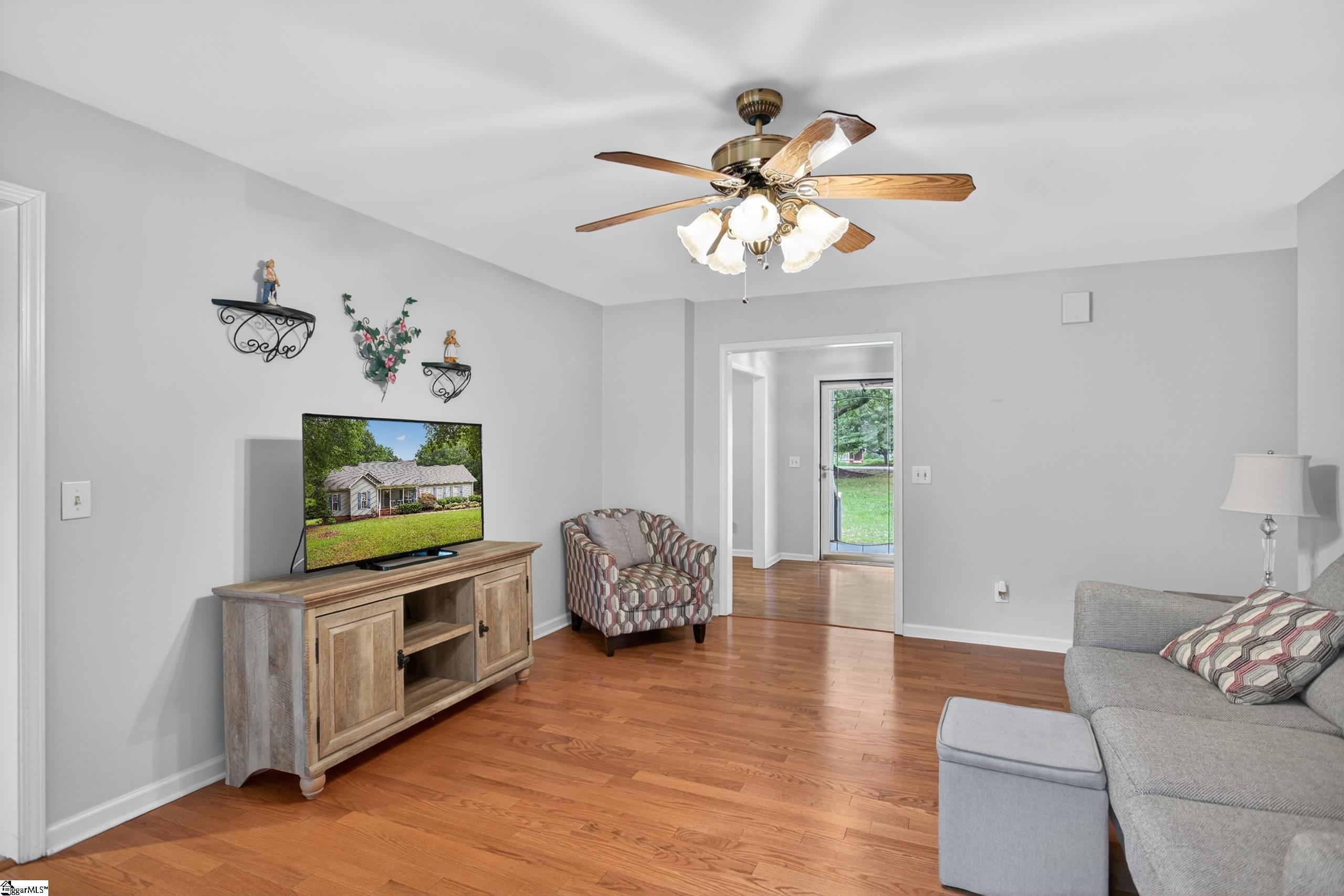 508 Lia Way Easley, SC 29642 - Photo 6 of 41