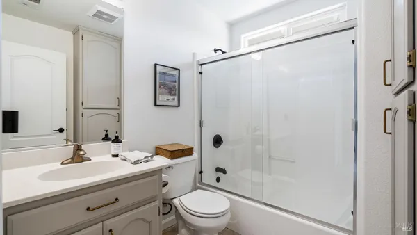 $599,000 | 14 West Brookside Drive, Cloverdale, CA 95425