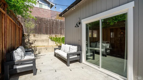 $599,000 | 14 West Brookside Drive, Cloverdale, CA 95425