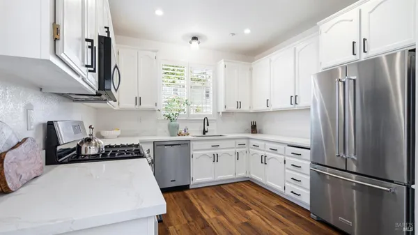 $599,000 | 14 West Brookside Drive, Cloverdale, CA 95425