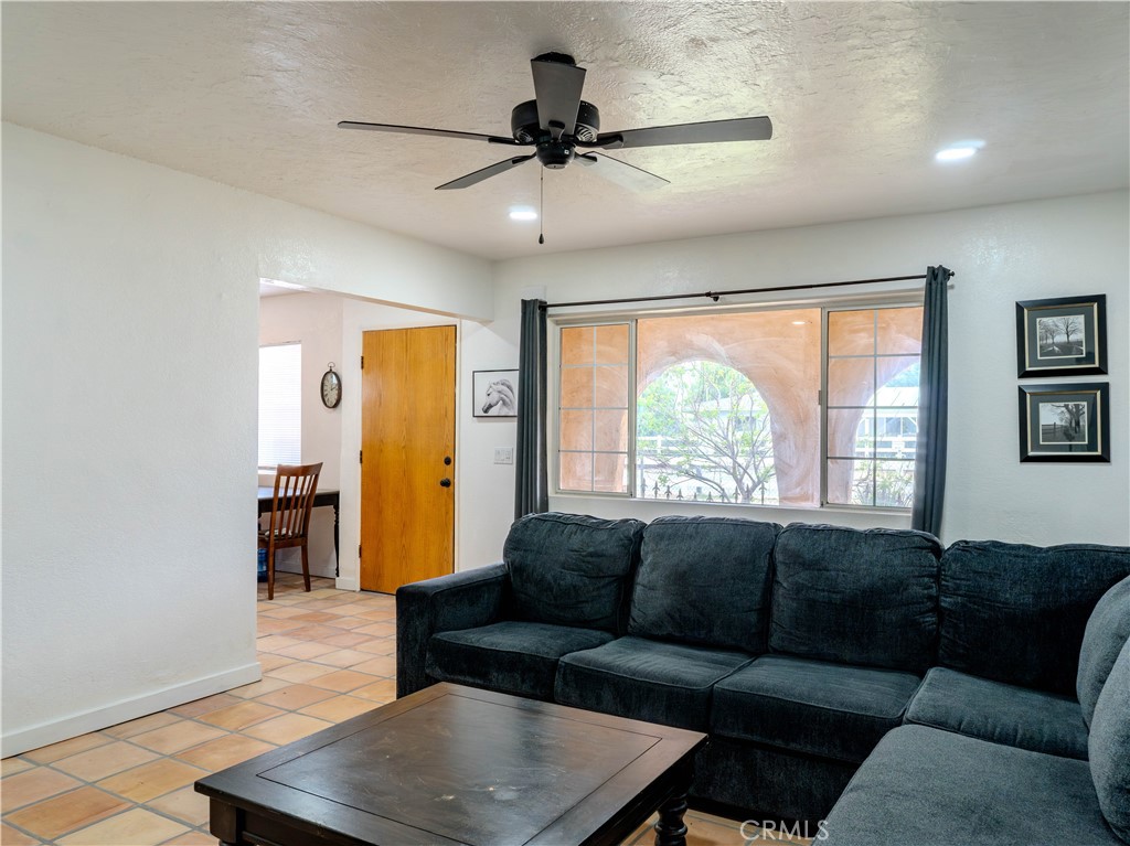 4821 Pedley Avenue Norco, CA 92860 - Photo 4 of 24