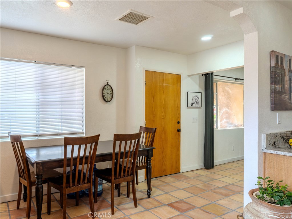 4821 Pedley Avenue Norco, CA 92860 - Photo 6 of 24