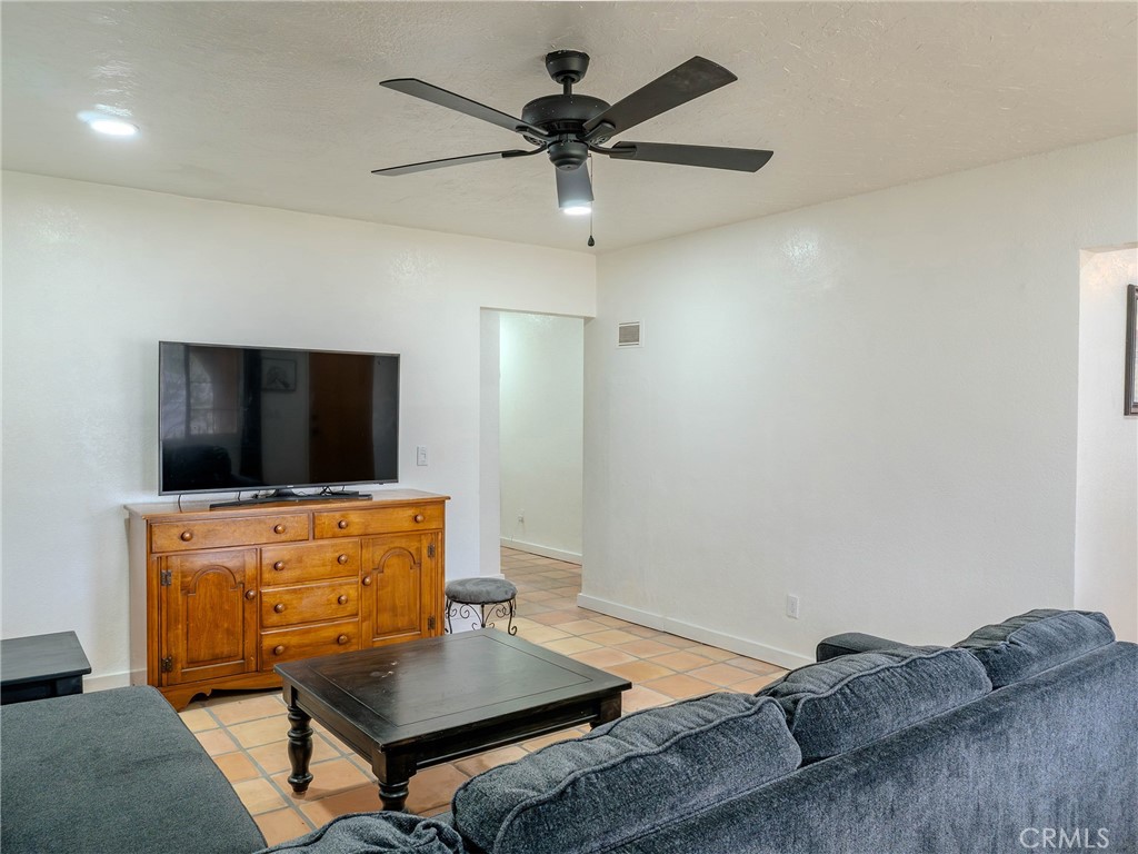 4821 Pedley Avenue Norco, CA 92860 - Photo 8 of 24
