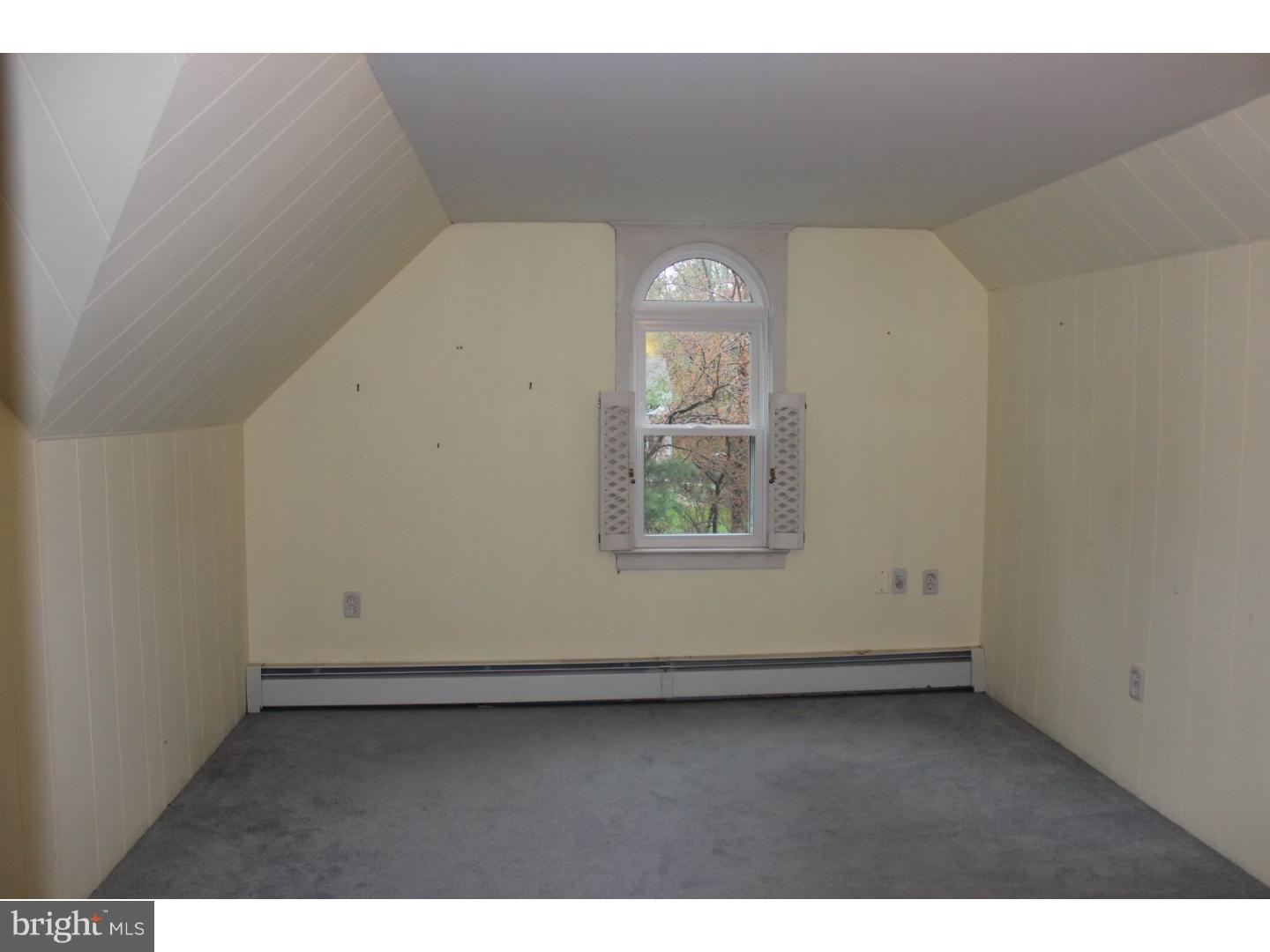 612 Hawks Bridge Road Carneys Point, NJ 08069 - Photo 14 of 24 Bedroom 2