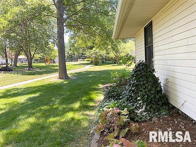 42 Axline Road Chatham, IL 62629 - Photo 12 of 49 Gallery Image 12