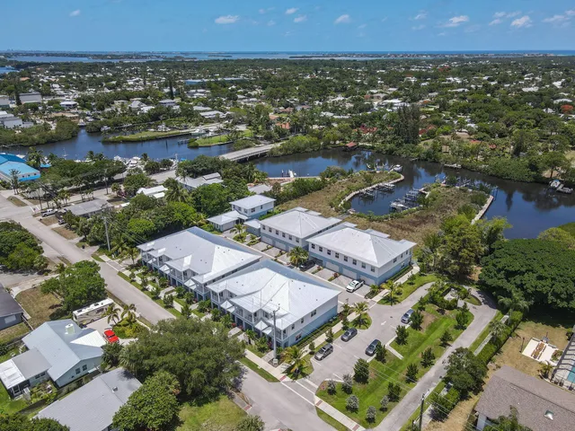 $5,900 | 4650 Southeast Manatee Terrace, Stuart, FL 34997