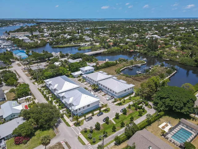 $5,900 | 4650 Southeast Manatee Terrace, Stuart, FL 34997