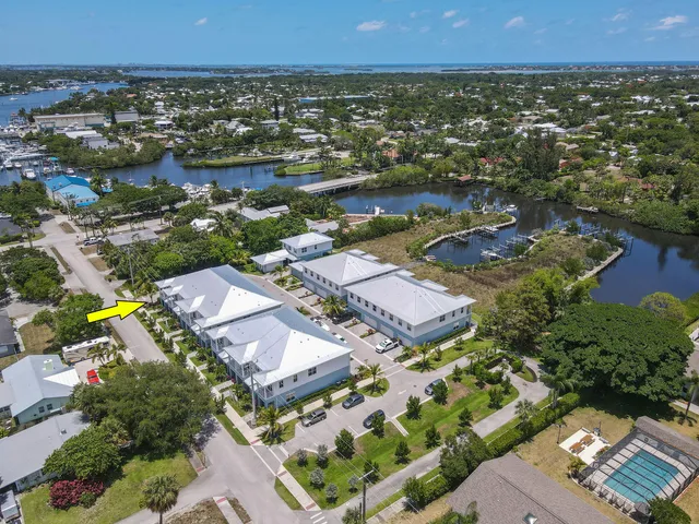 $5,900 | 4650 Southeast Manatee Terrace, Stuart, FL 34997