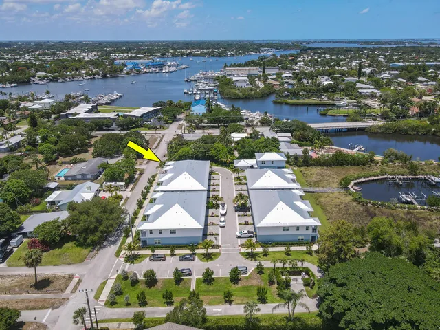 $5,900 | 4650 Southeast Manatee Terrace, Stuart, FL 34997