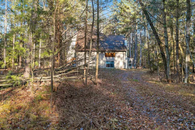 $220,000 | E11148 Eulrich Road, Clintonville, WI 54929