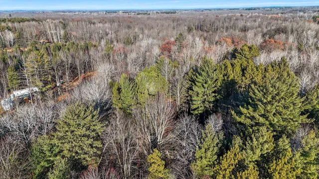 $220,000 | E11148 Eulrich Road, Clintonville, WI 54929