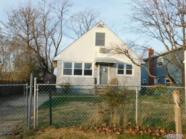 98 N Road Babylon, NY 11702 - Photo 1 of 1