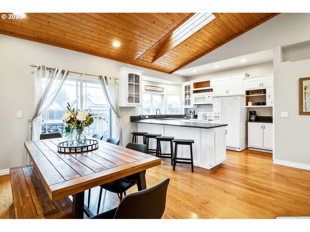 813 Howard Jordan Loop Dayton, OR 97114 - Photo 19 of 47