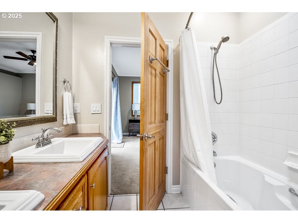 813 Howard Jordan Loop Dayton, OR 97114 - Photo 41 of 47