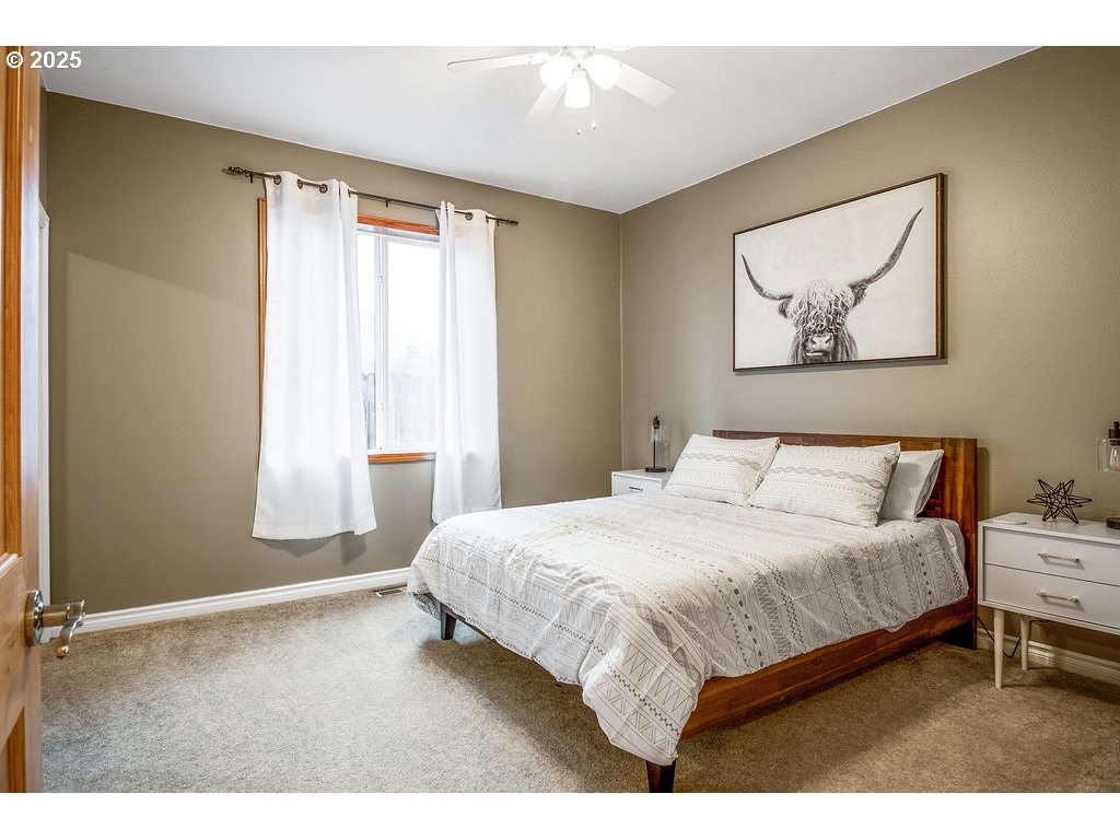 813 Howard Jordan Loop Dayton, OR 97114 - Photo 42 of 47