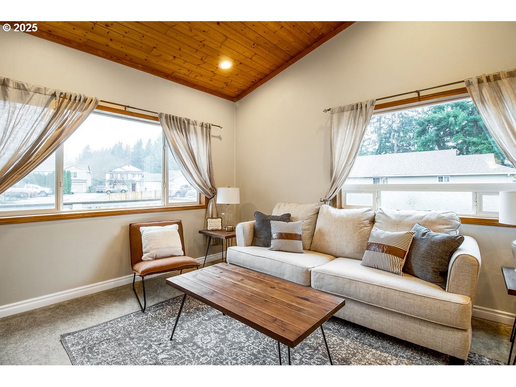 813 Howard Jordan Loop Dayton, OR 97114 - Photo 10 of 47