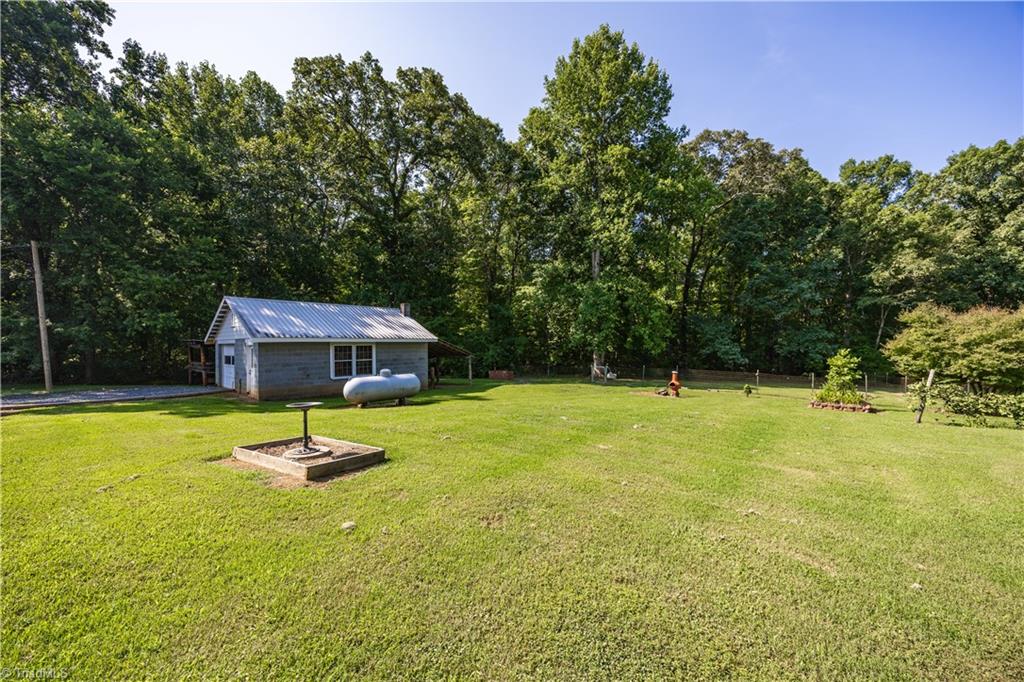 545 Mt Shepherd Road Asheboro, NC 27205 - Photo 38 of 49 Back yard