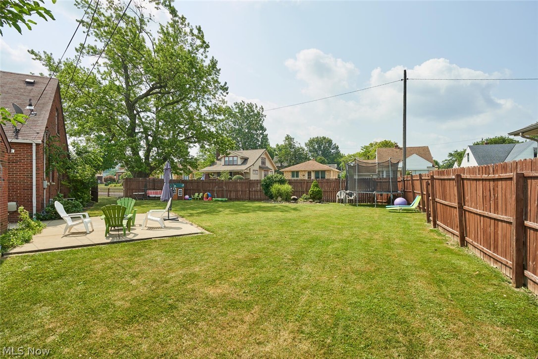 6486 Kerneywood Road Parma, OH 44129 - Photo 5 of 24