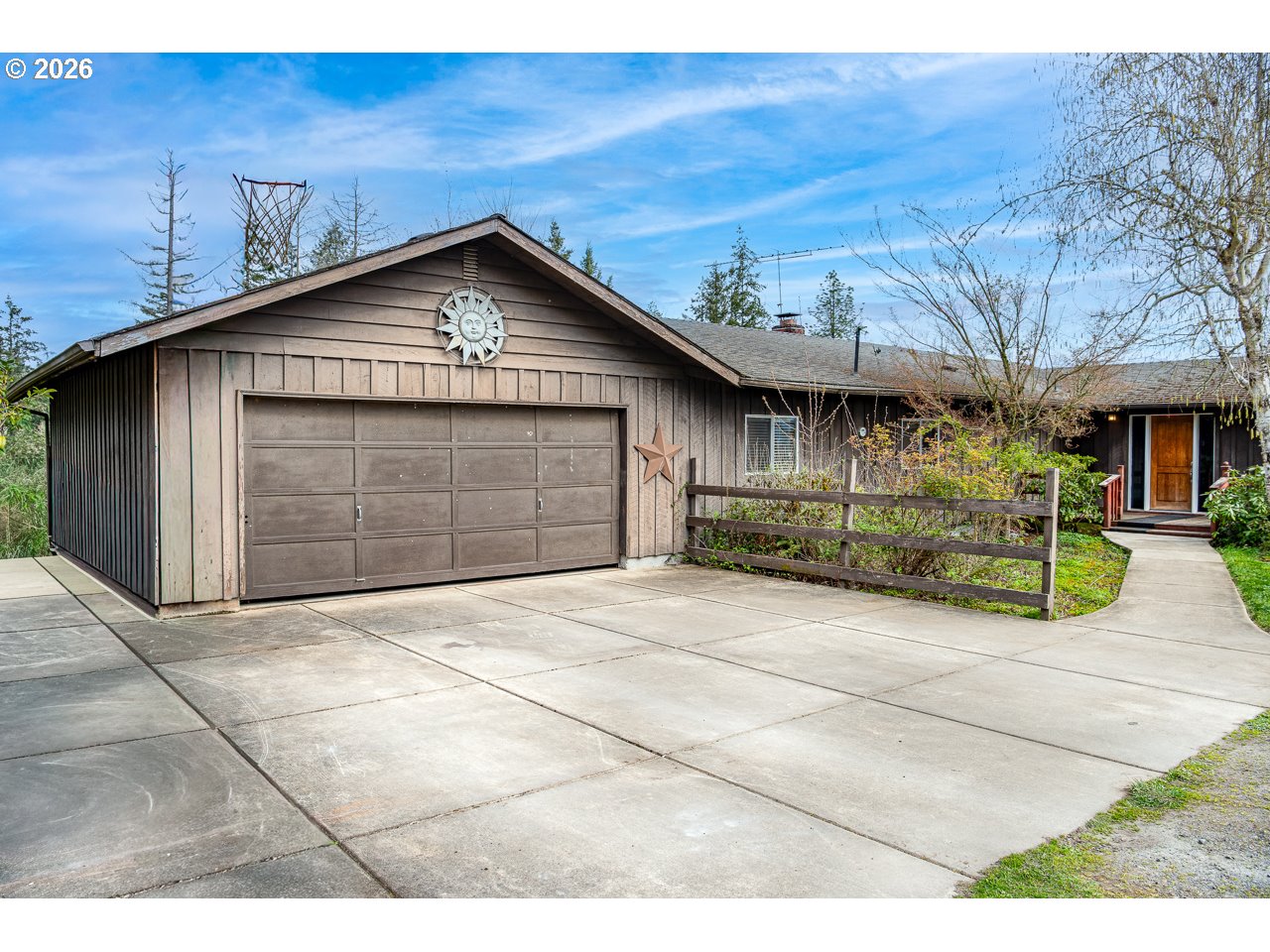 31514 Berlin Road Lebanon, OR 97355 - Photo 33 of 47 a view of small house with a outdoor space